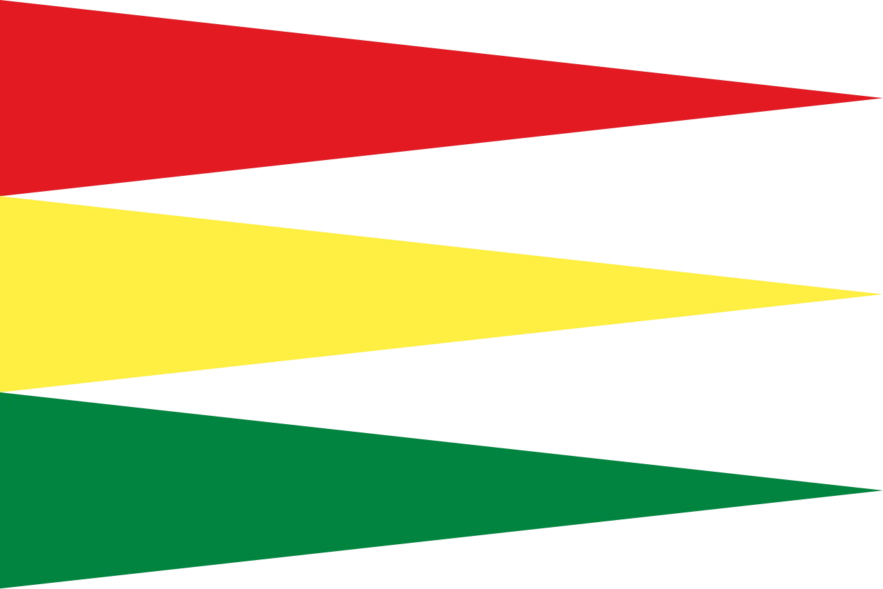Tres banderolas triangulares, roja, amarilla y verde con una letra etíope roja en el centro