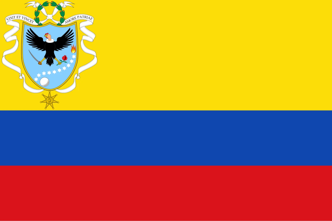 Bandera de la Gran Colombia de 1820: franja amarilla doble, azul y roja, con un escudo con un ave negra junto al asta